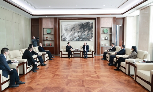 收心凝神，，，，，，，，起跑就是冲刺丨岁首六，，，，，，，，市委书记于会游莅临3377体育全网走访慰问